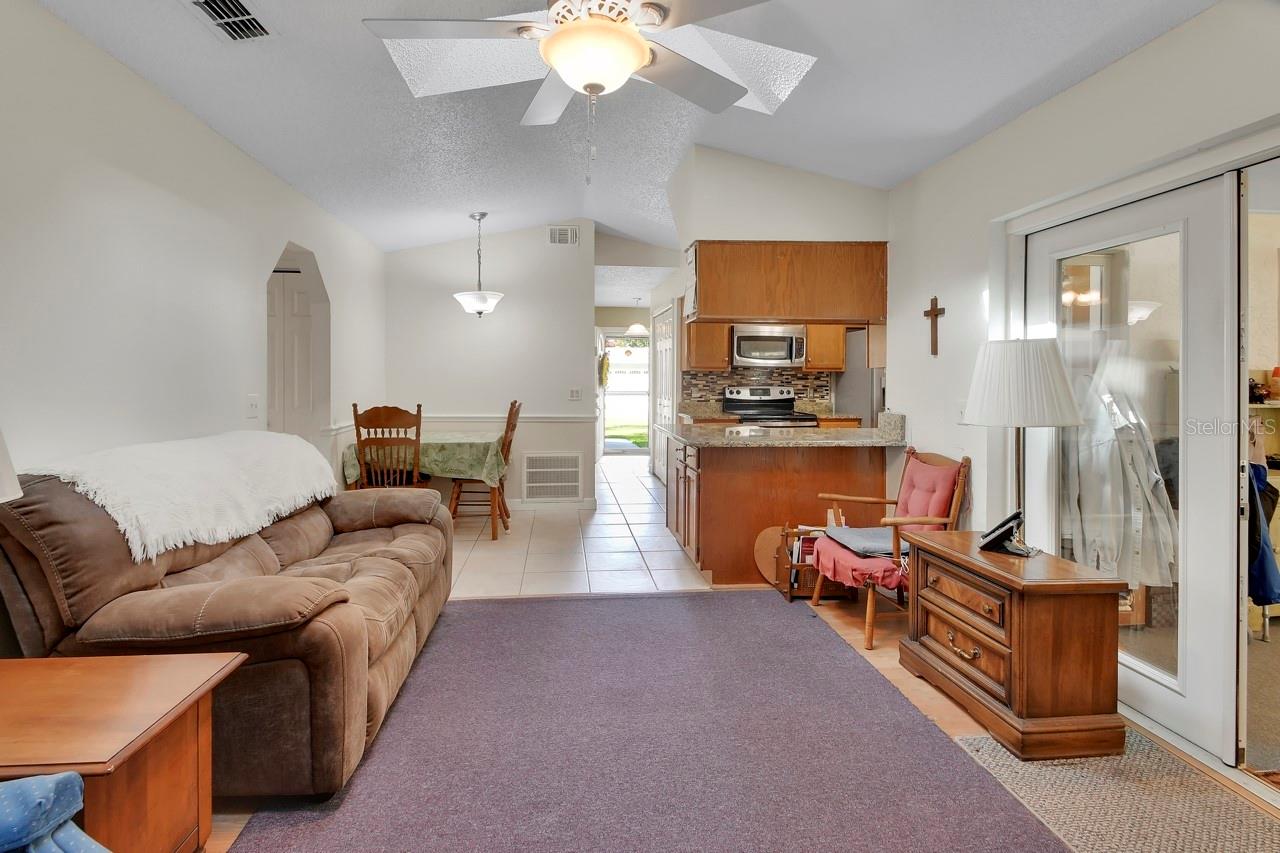 Image 13 of 33 For 2547 Wilmhurst Road