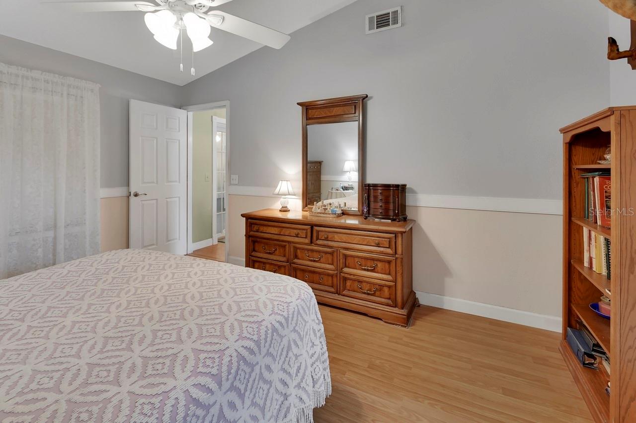 Image 18 of 33 For 2547 Wilmhurst Road