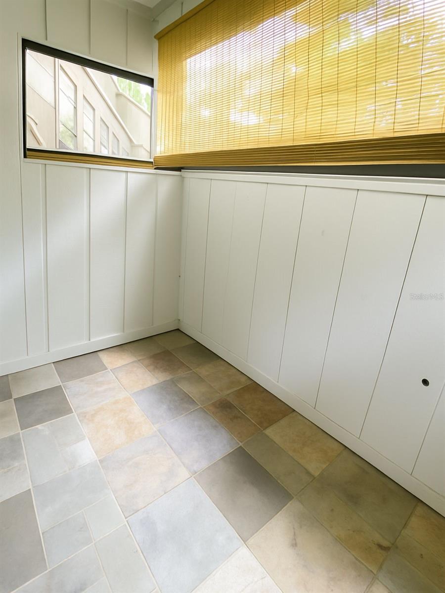 Image 8 of 16 For 116 Crown Oaks Way 116