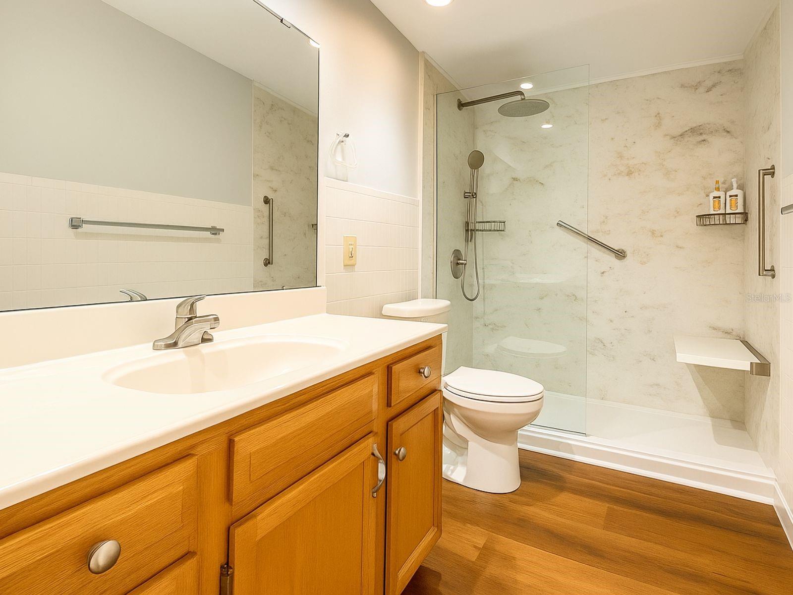 Image 9 of 16 For 116 Crown Oaks Way 116