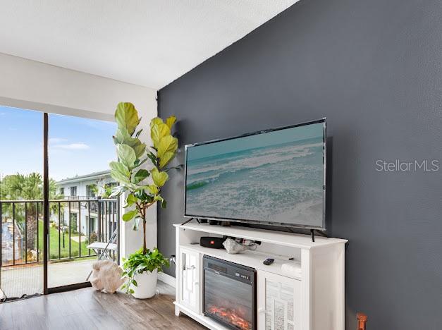 Image 10 of 18 For 1504 Virginia Avenue 203