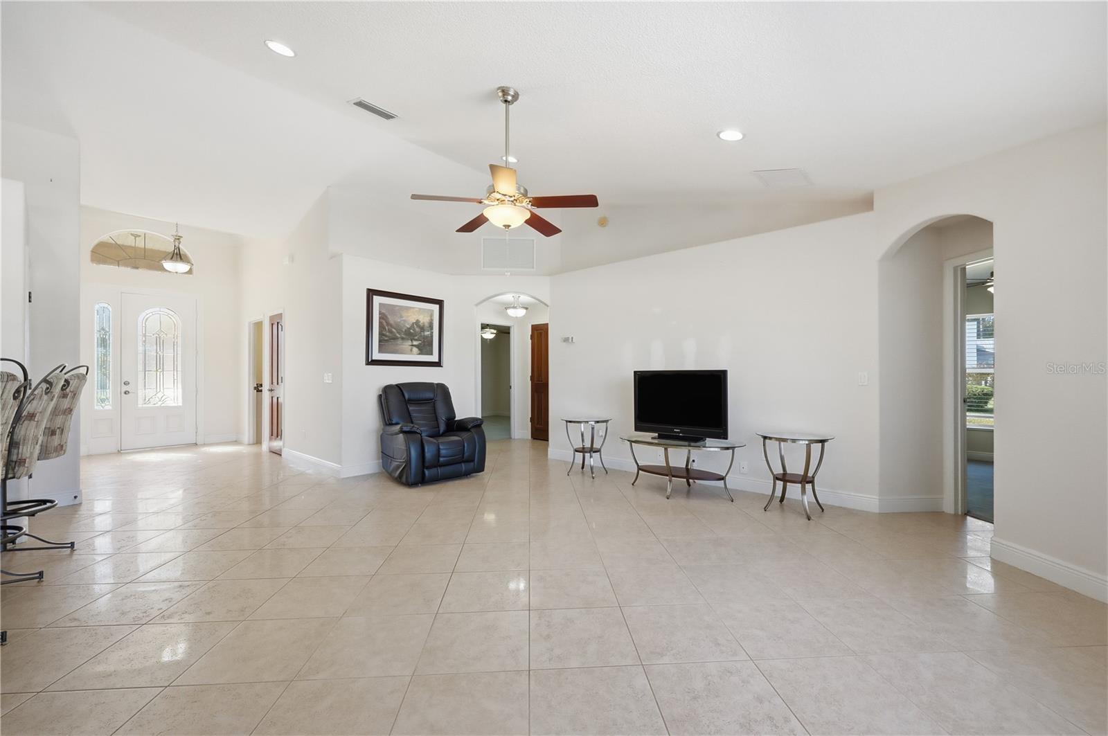 Image 12 of 45 For 2021 Massachusetts Avenue