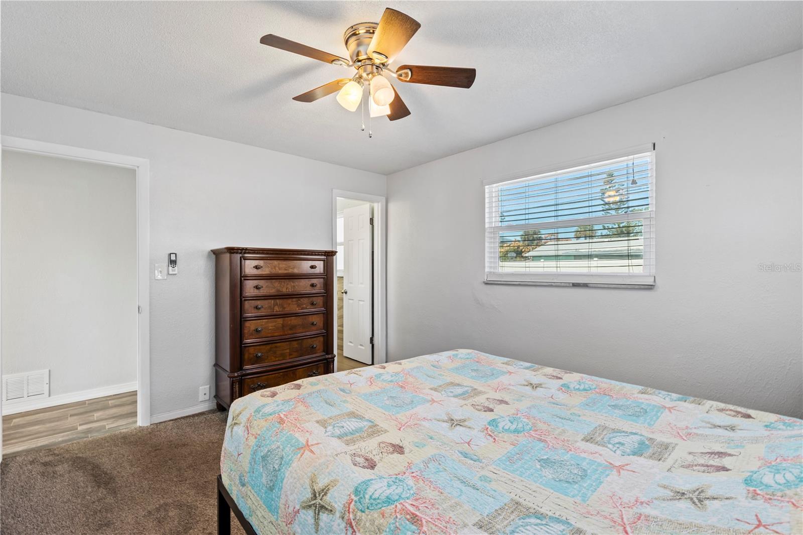 Image 21 of 48 For 536 Peacock Road