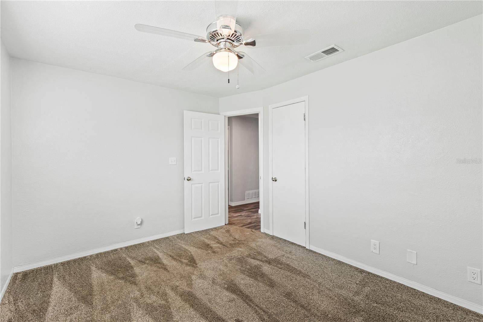 Image 28 of 48 For 536 Peacock Road