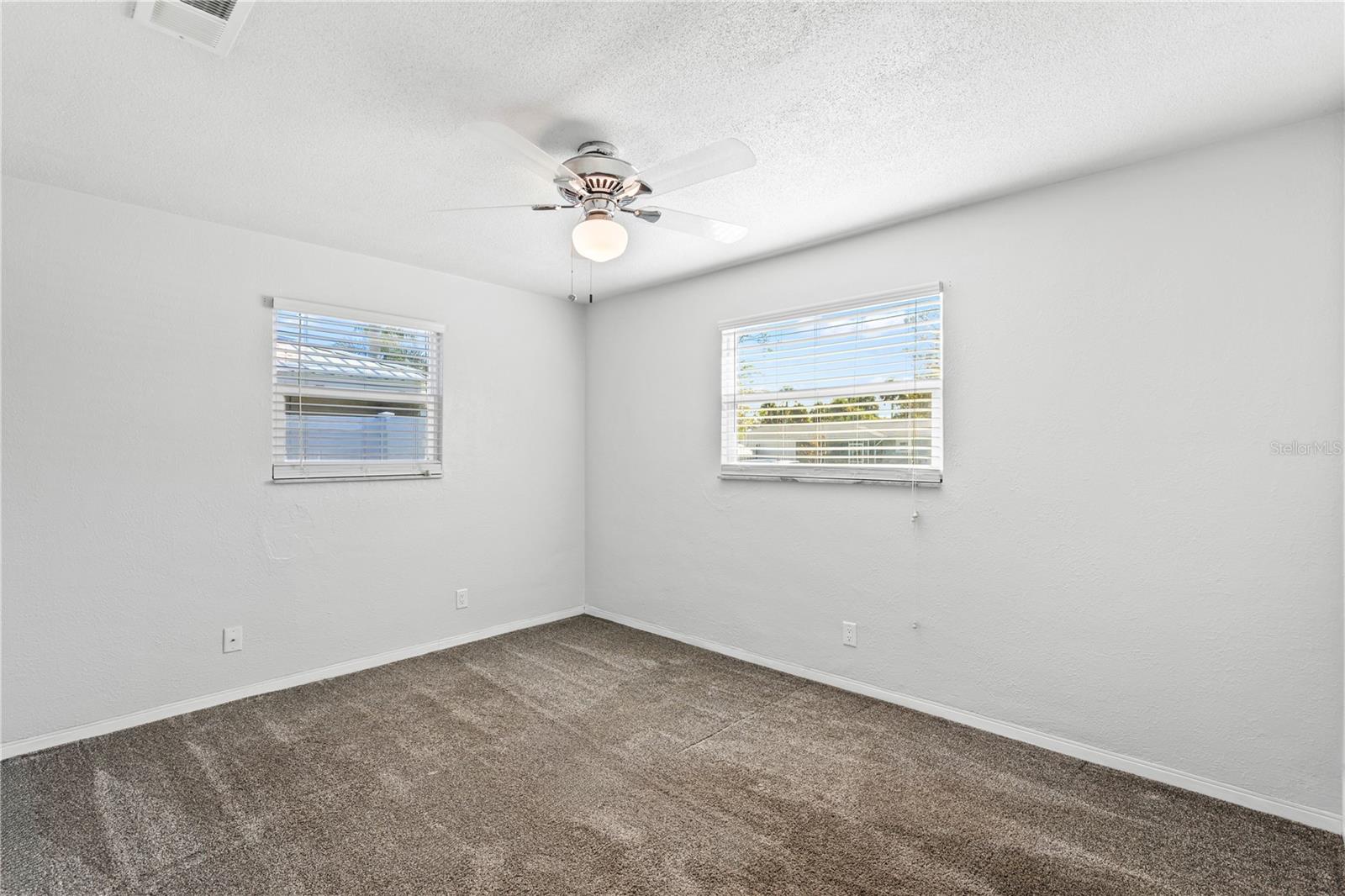 Image 29 of 48 For 536 Peacock Road