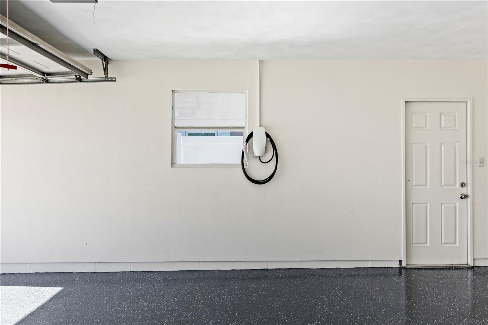 Image 33 of 48 For 536 Peacock Road