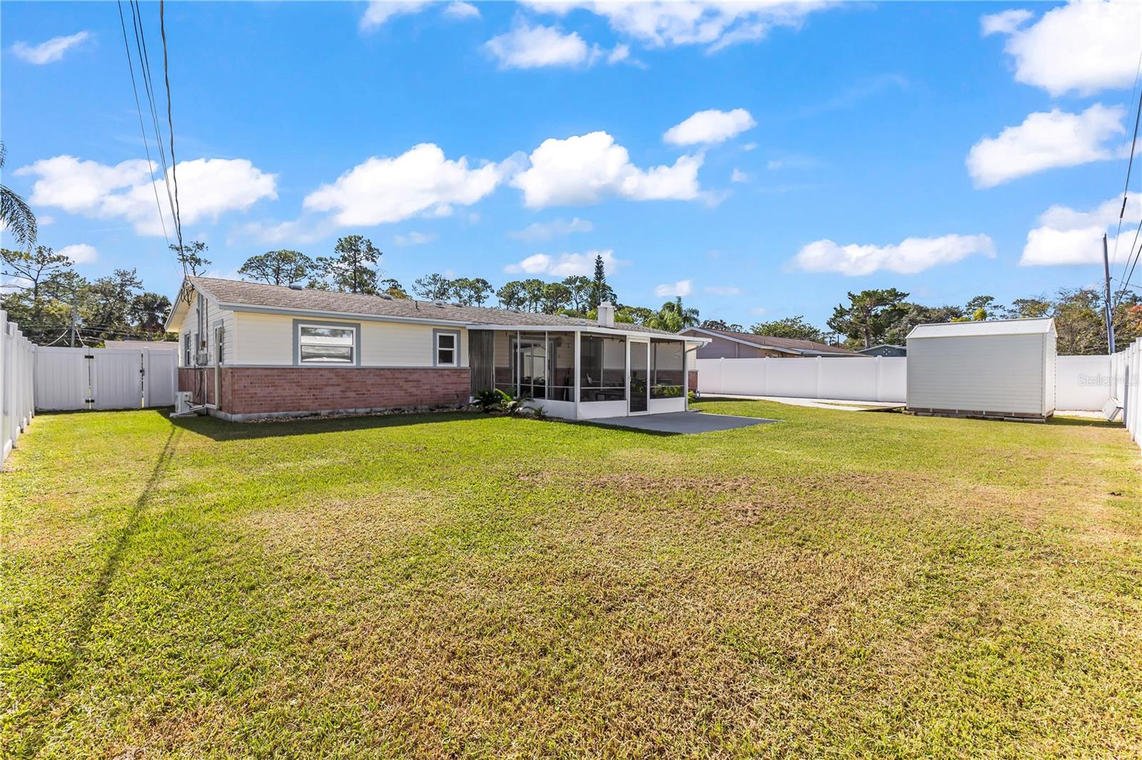 Image 6 of 48 For 536 Peacock Road