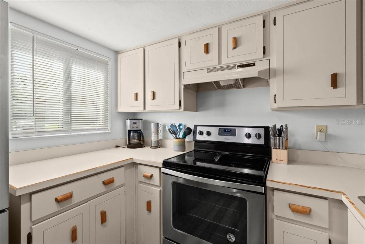 Image 7 of 29 For 102 Bob White Court 102c