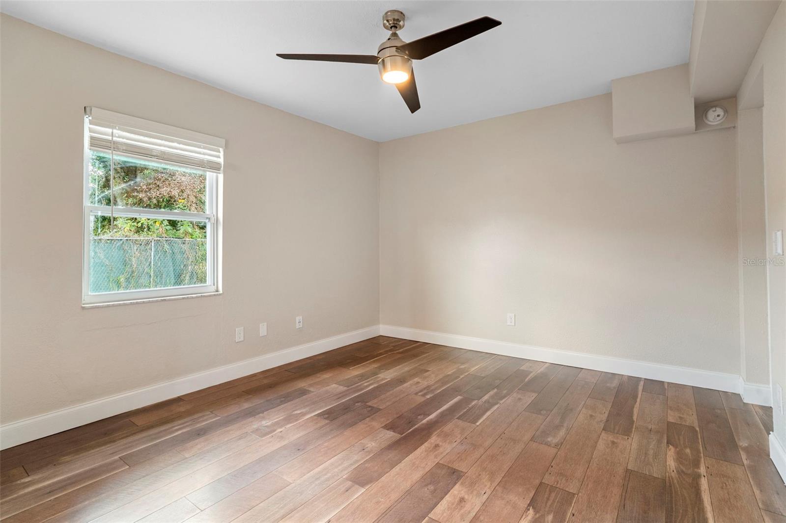 Image 23 of 63 For 1303 Renee Avenue