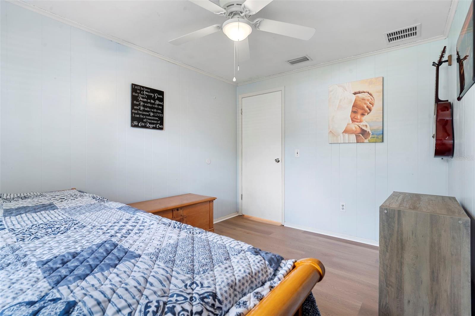 Image 15 of 42 For 270 Holly Drive