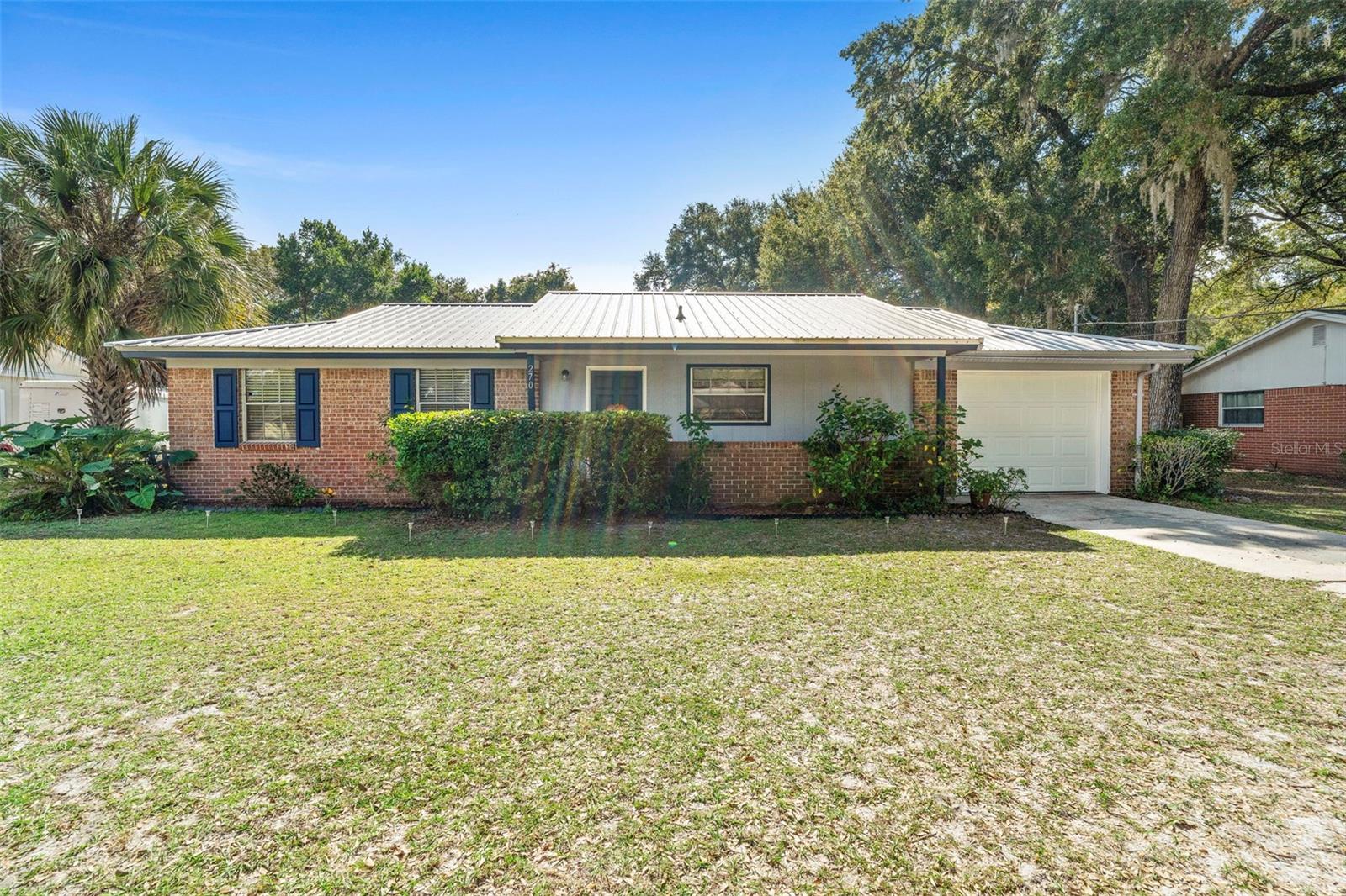 Image 2 of 42 For 270 Holly Drive