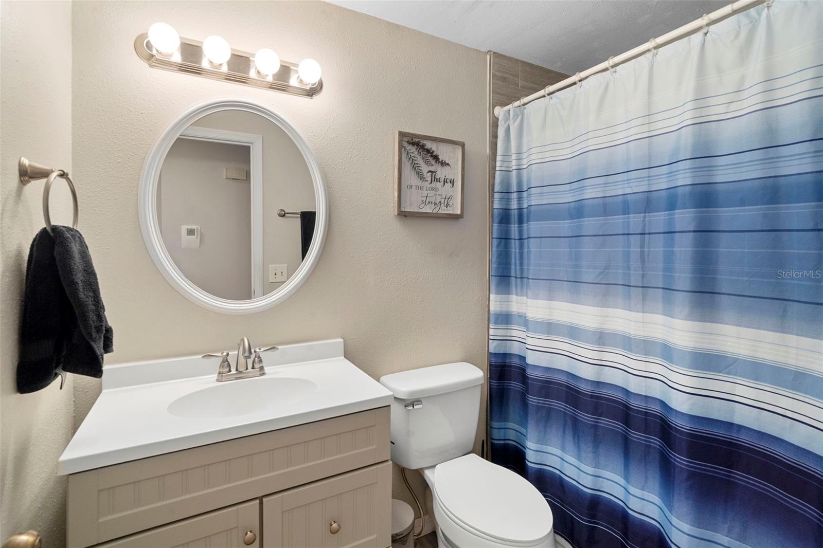 Image 23 of 42 For 270 Holly Drive