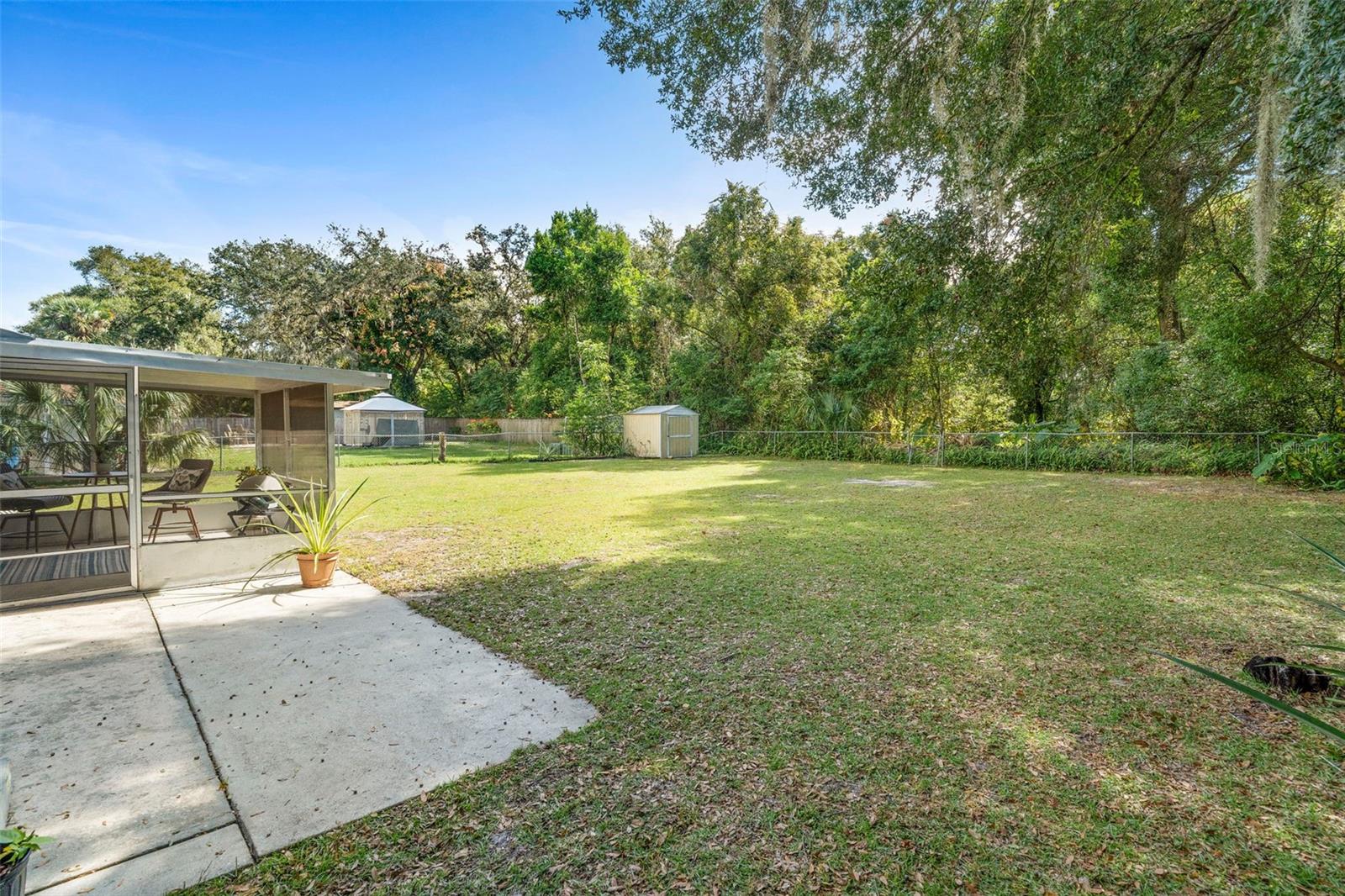 Image 26 of 42 For 270 Holly Drive