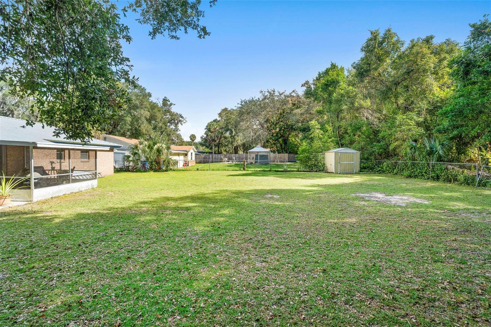 Image 27 of 42 For 270 Holly Drive