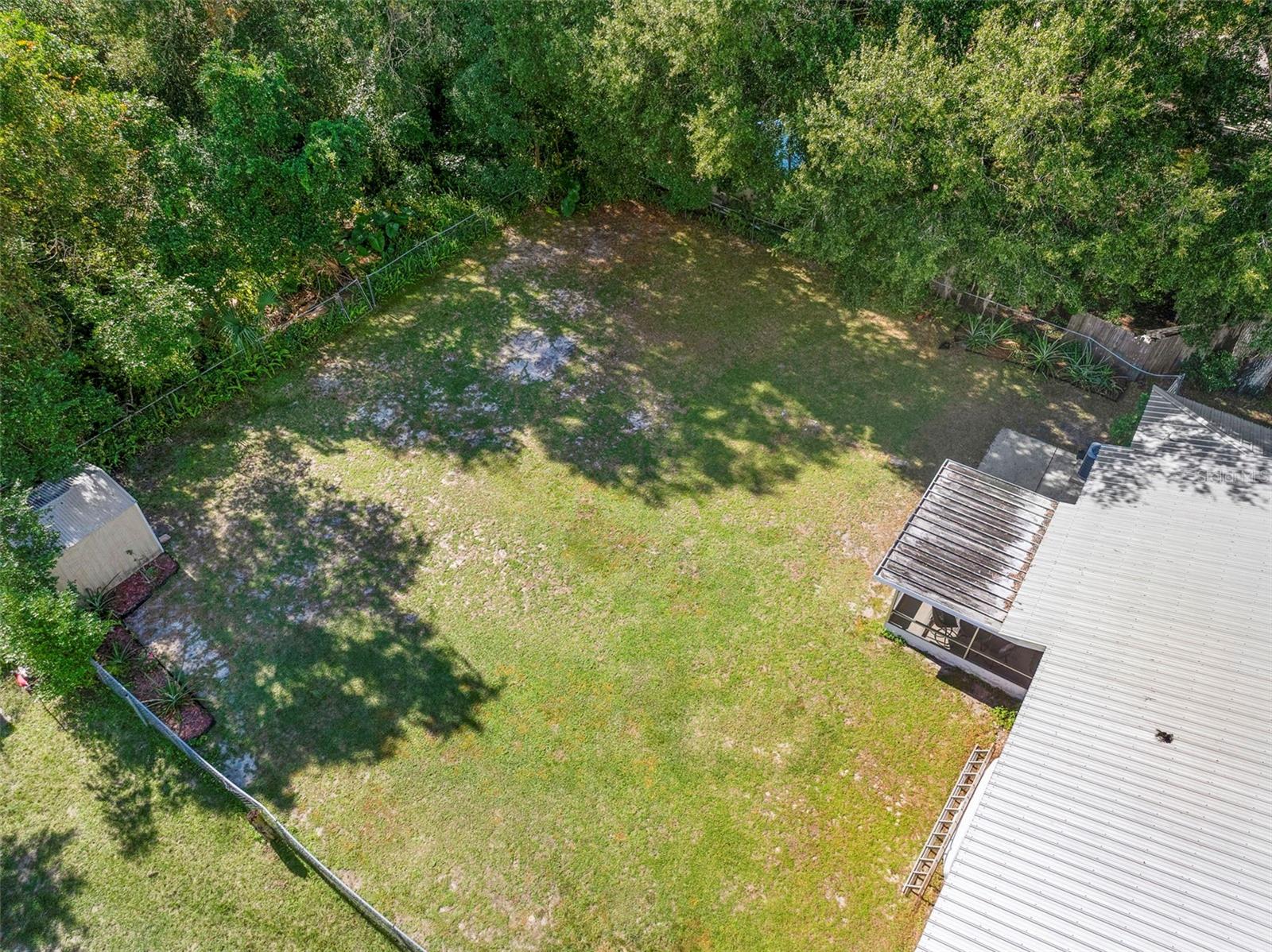 Image 33 of 42 For 270 Holly Drive