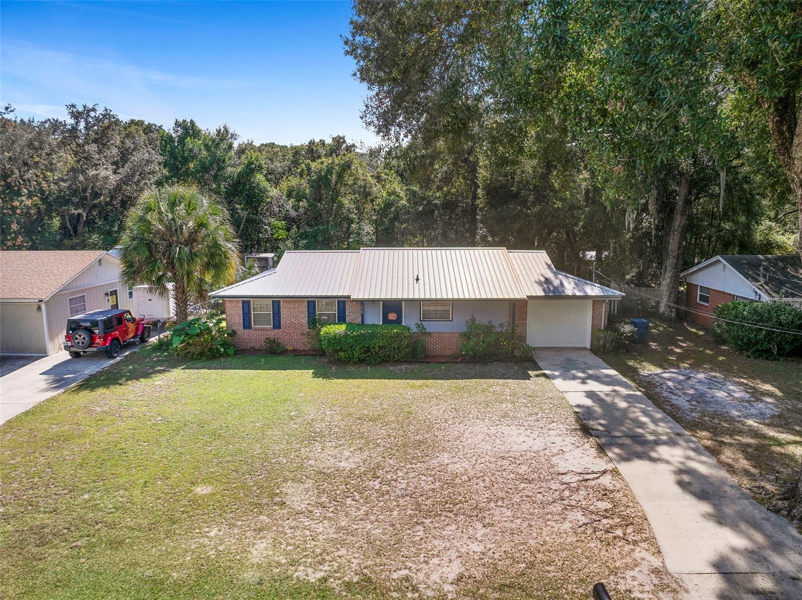 Image 37 of 42 For 270 Holly Drive