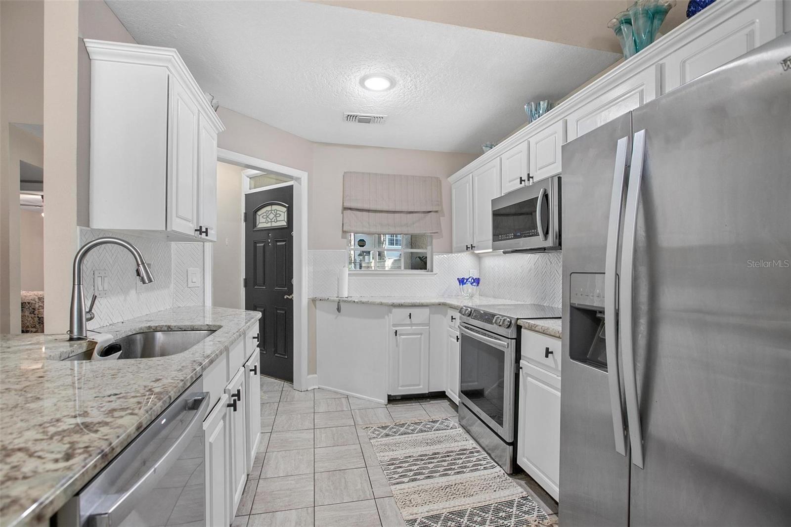 Image 13 of 39 For 1570 Farrindon Circle