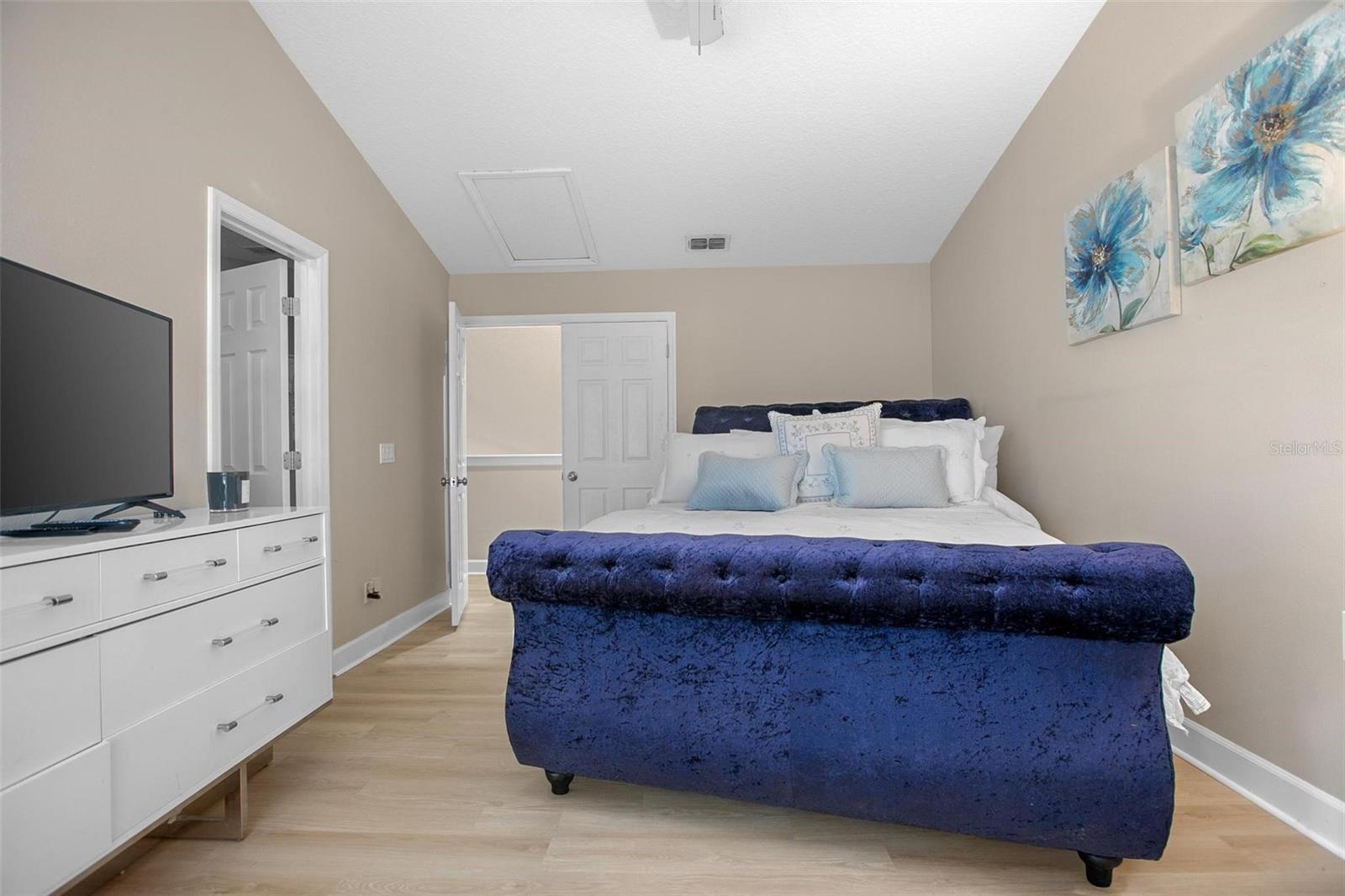 Image 21 of 39 For 1570 Farrindon Circle