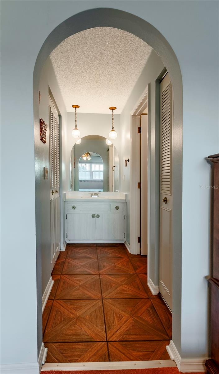 Image 21 of 38 For 2420 Pine Tree Circle Drive