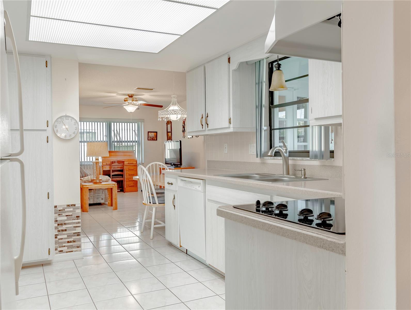 Image 24 of 38 For 2420 Pine Tree Circle Drive