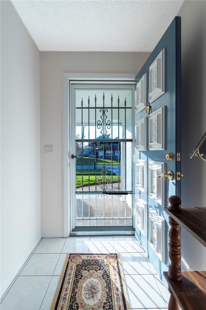 Image 9 of 38 For 2420 Pine Tree Circle Drive