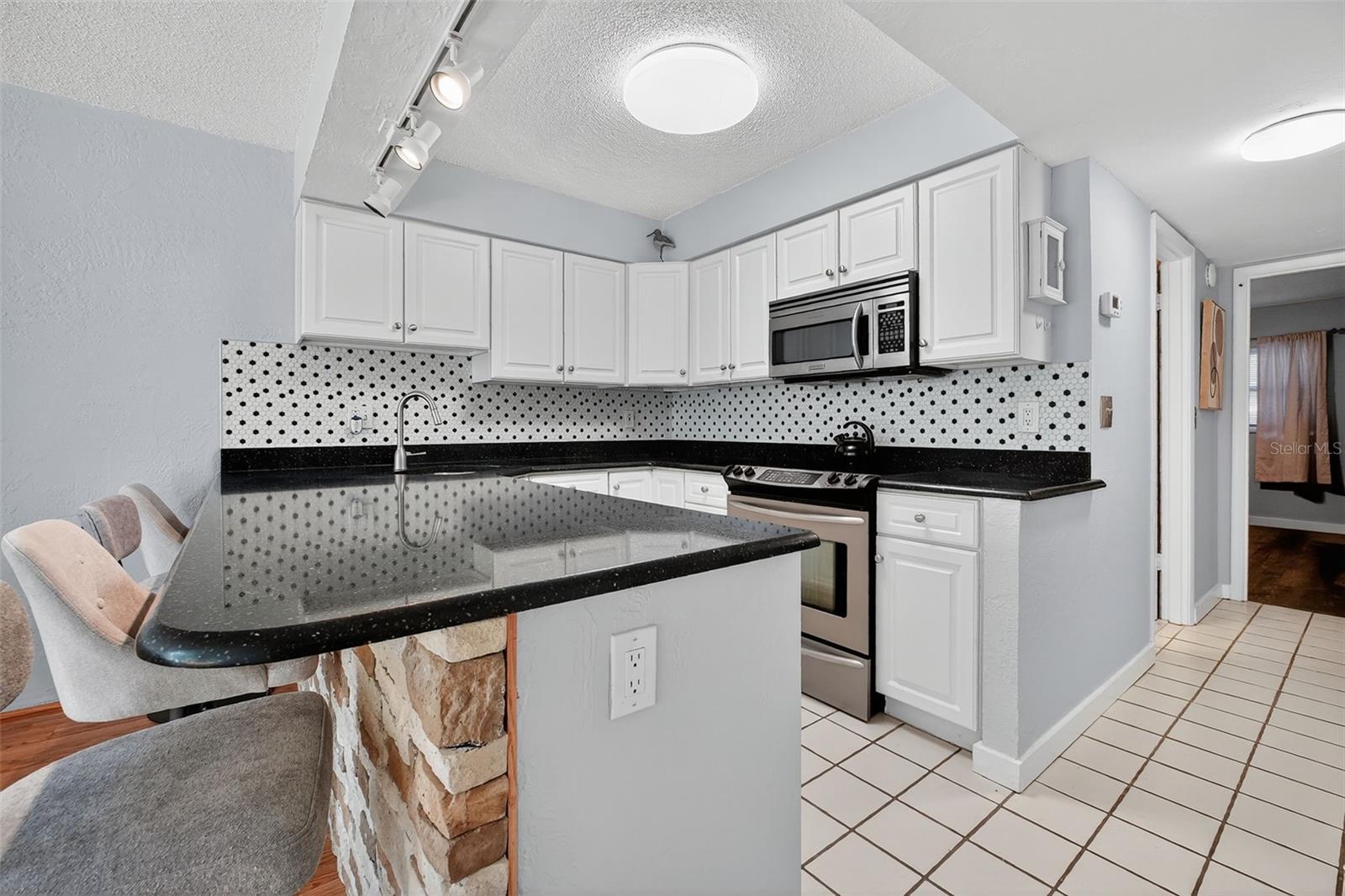 Image 3 of 51 For 1437 Atlantic Avenue 105