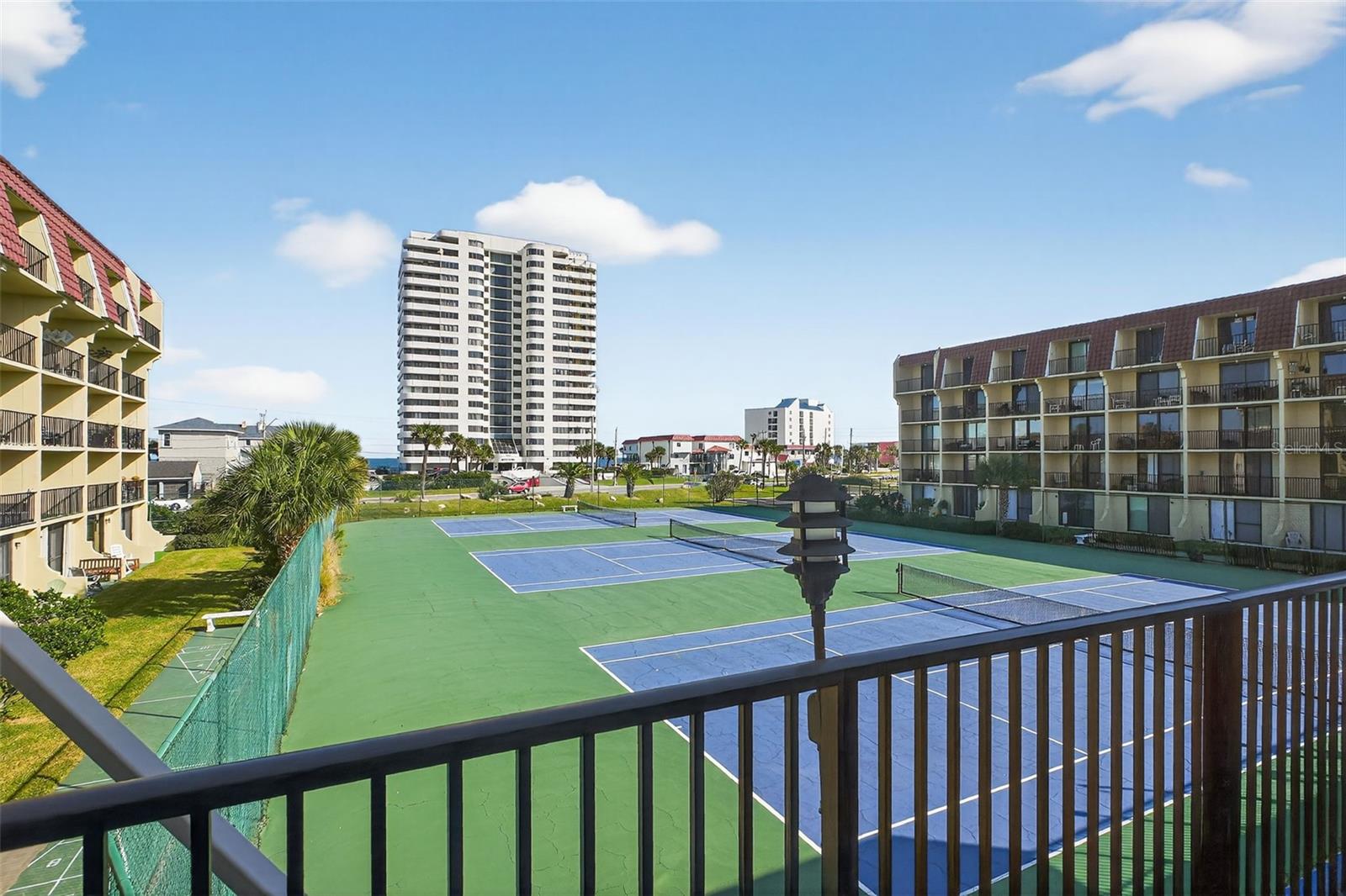 Image 30 of 51 For 1437 Atlantic Avenue 105