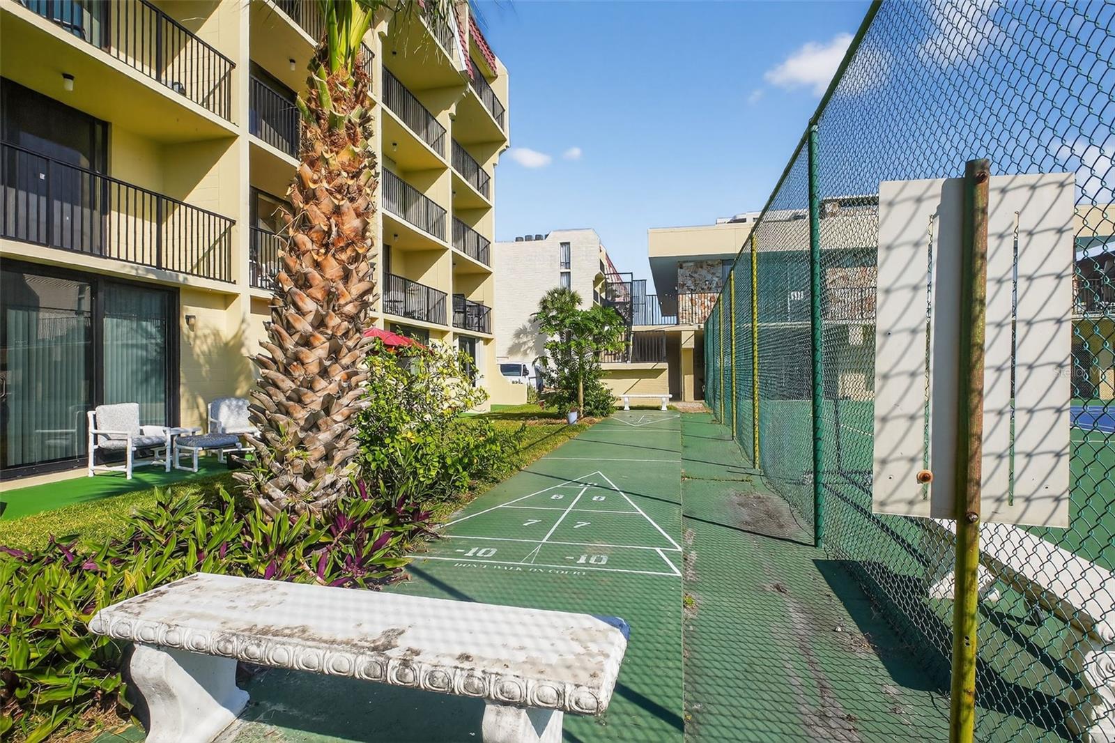 Image 39 of 51 For 1437 Atlantic Avenue 105