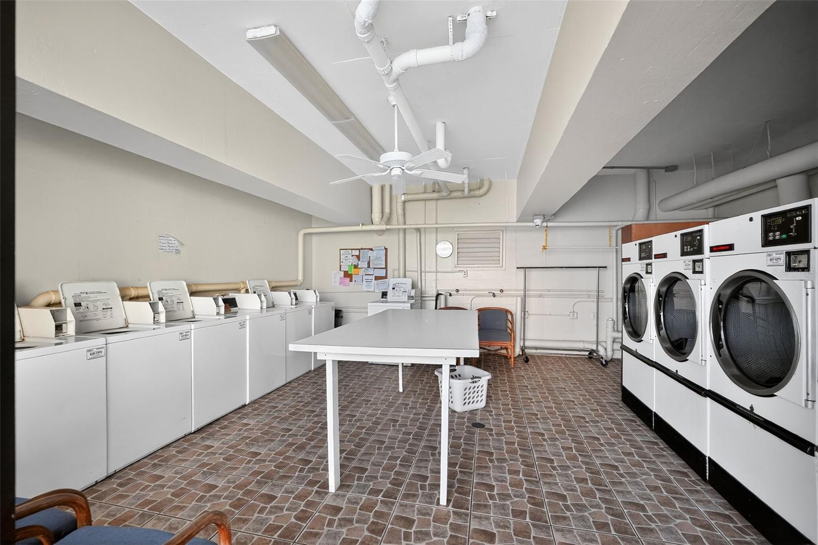 Image 42 of 51 For 1437 Atlantic Avenue 105