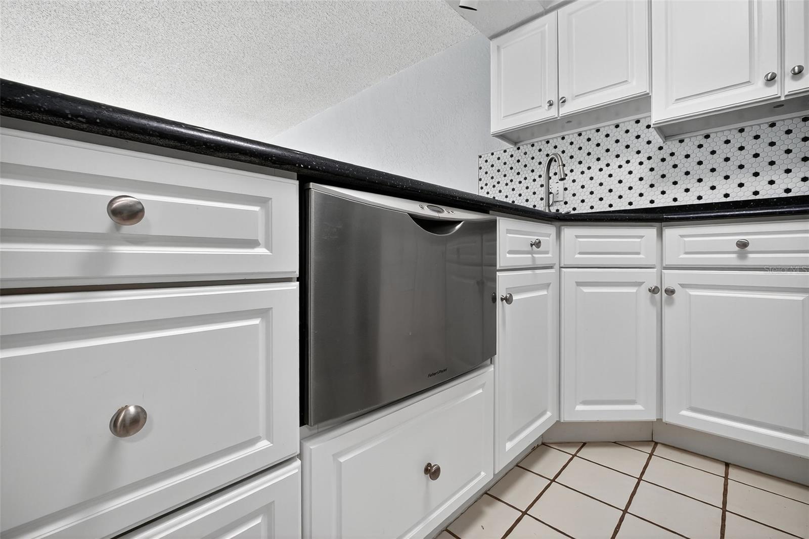 Image 7 of 51 For 1437 Atlantic Avenue 105