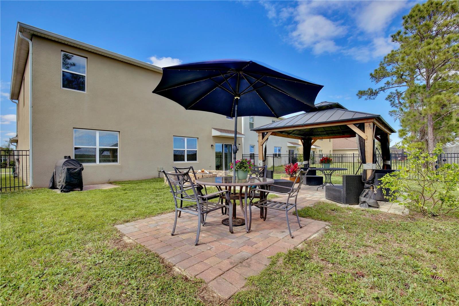 Image 3 of 54 For 411 Lazio Circle