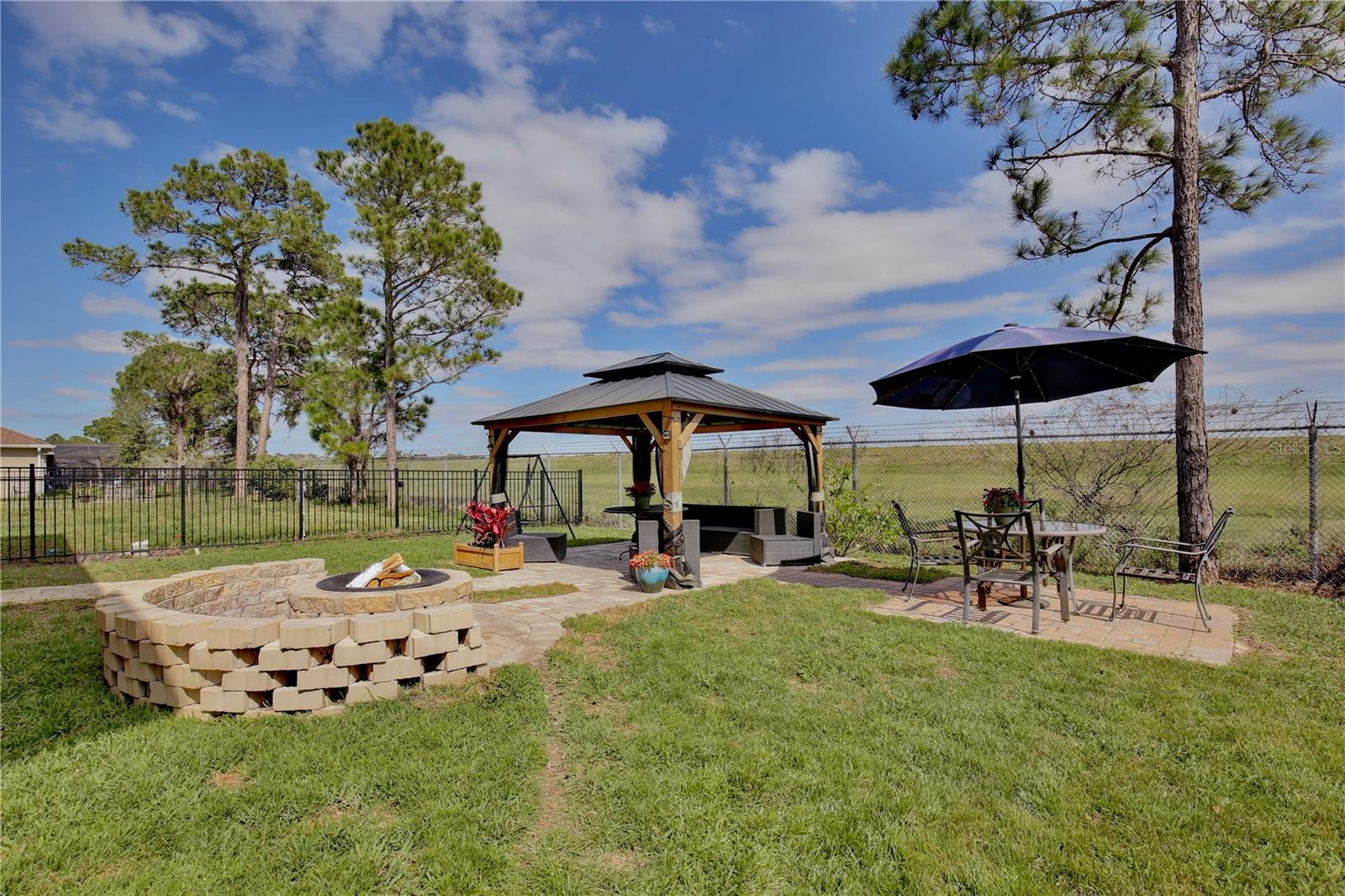 Image 4 of 54 For 411 Lazio Circle