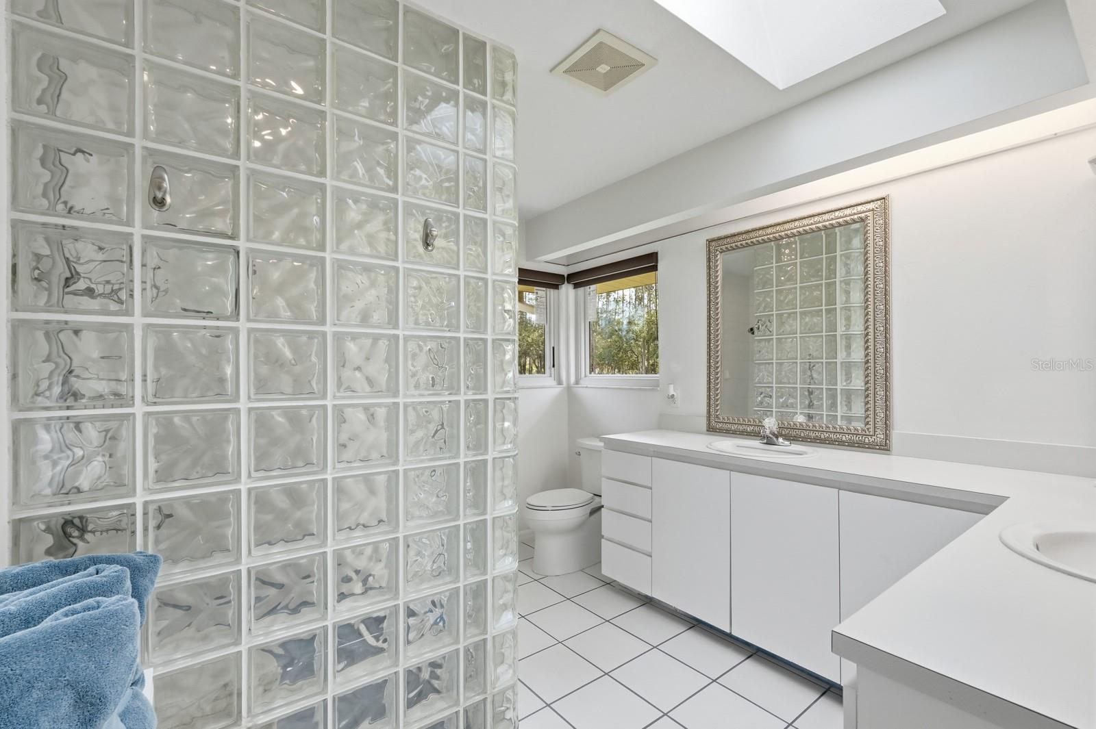 Image 11 of 75 For 460 Spring Forest Drive