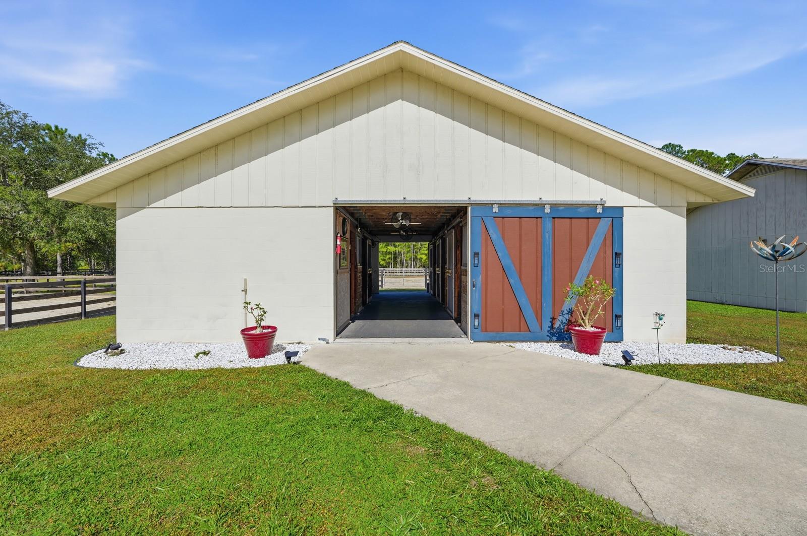 Image 36 of 75 For 460 Spring Forest Drive