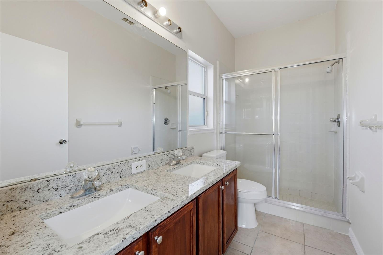 Image 13 of 36 For 1362 Ivy Meadow Drive