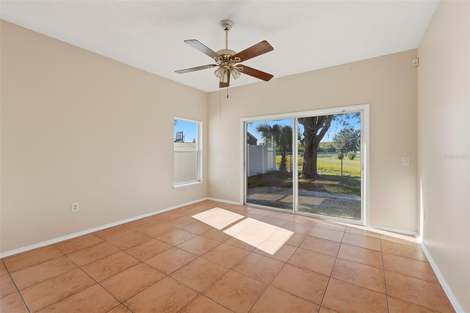 Image 8 of 36 For 1362 Ivy Meadow Drive