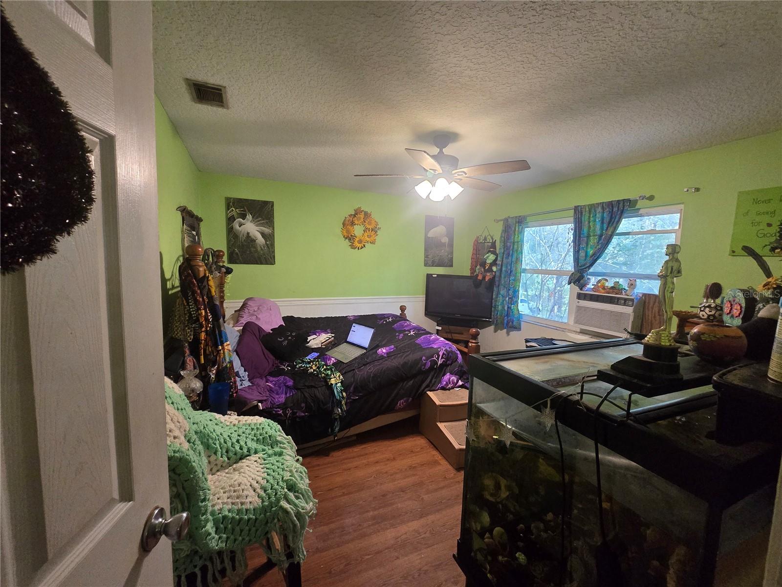 Image 22 of 86 For 940 Minnesota Avenue