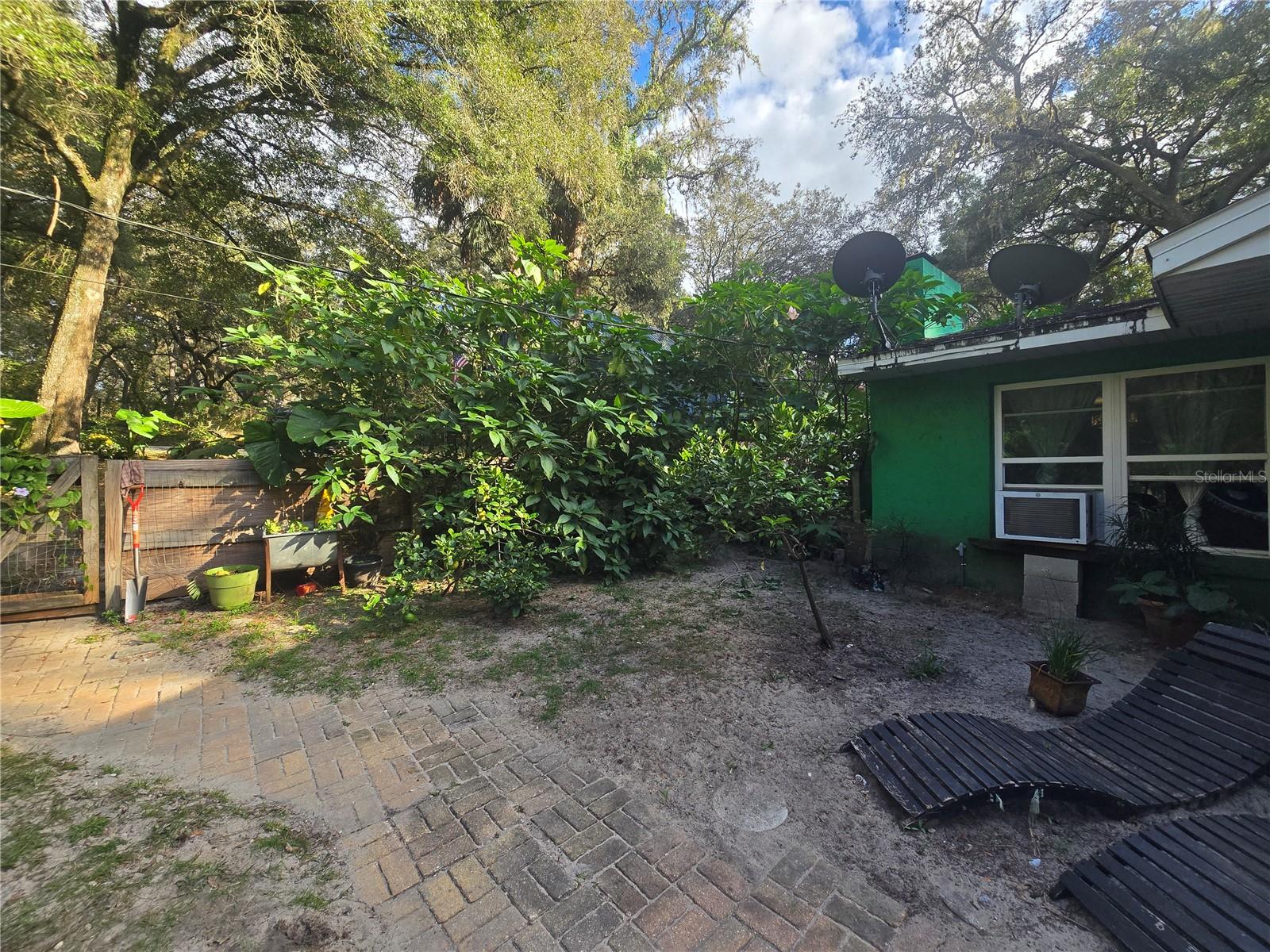 Image 70 of 86 For 940 Minnesota Avenue