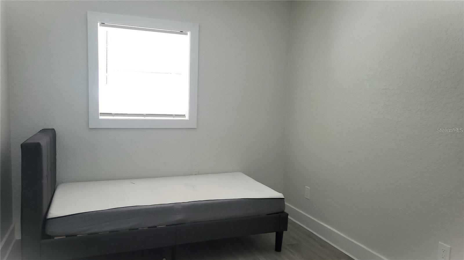 Image 13 of 14 For 139 Stone St