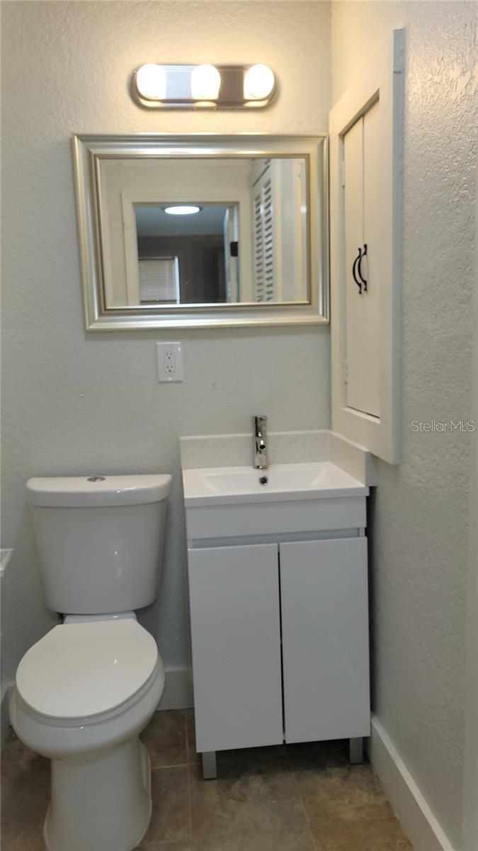 Image 9 of 14 For 139 Stone St