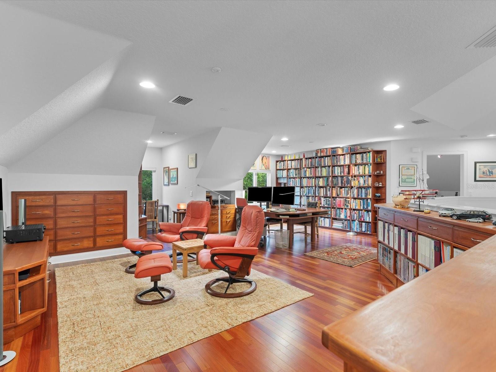 Image 37 of 99 For 110 Ocean Way Drive