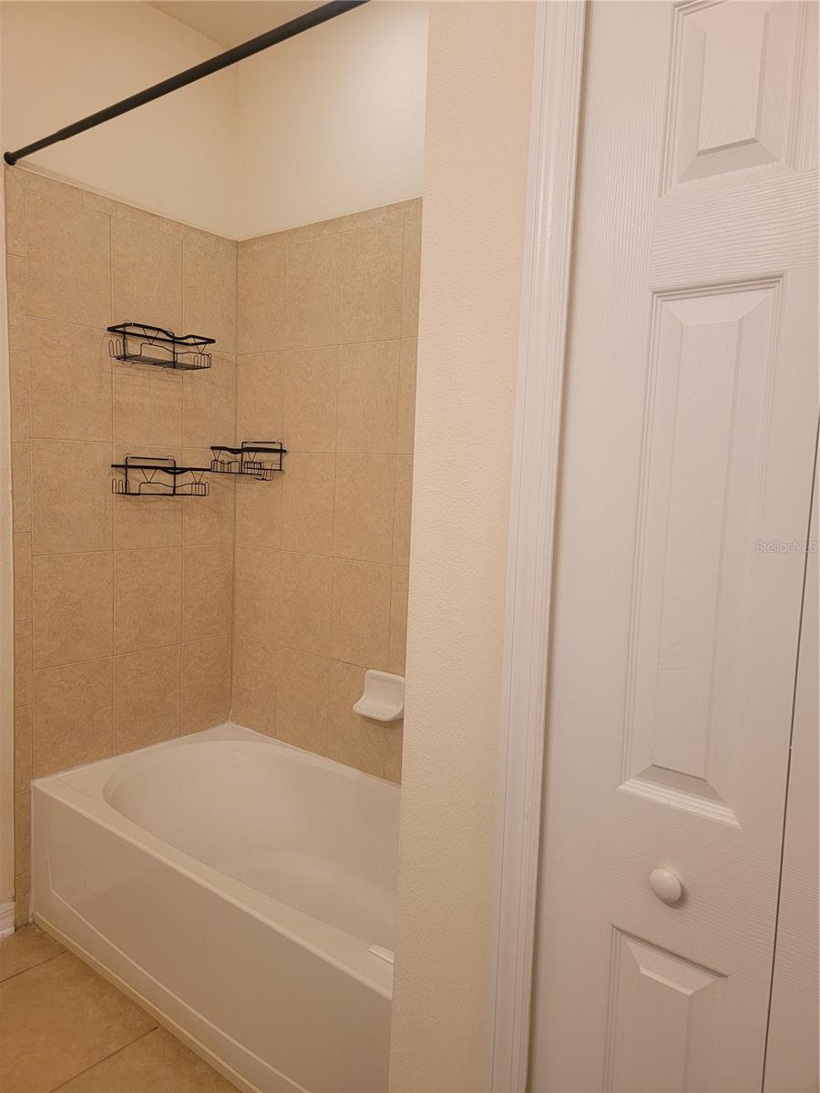 Image 35 of 83 For 2527 Tanner Terrace