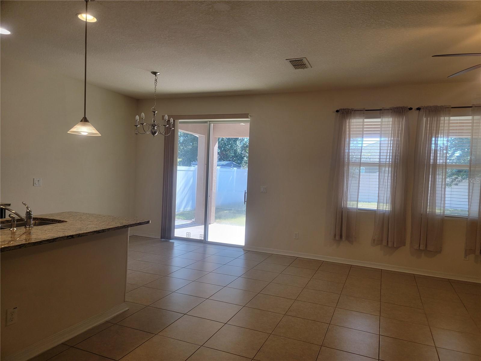 Image 51 of 83 For 2527 Tanner Terrace