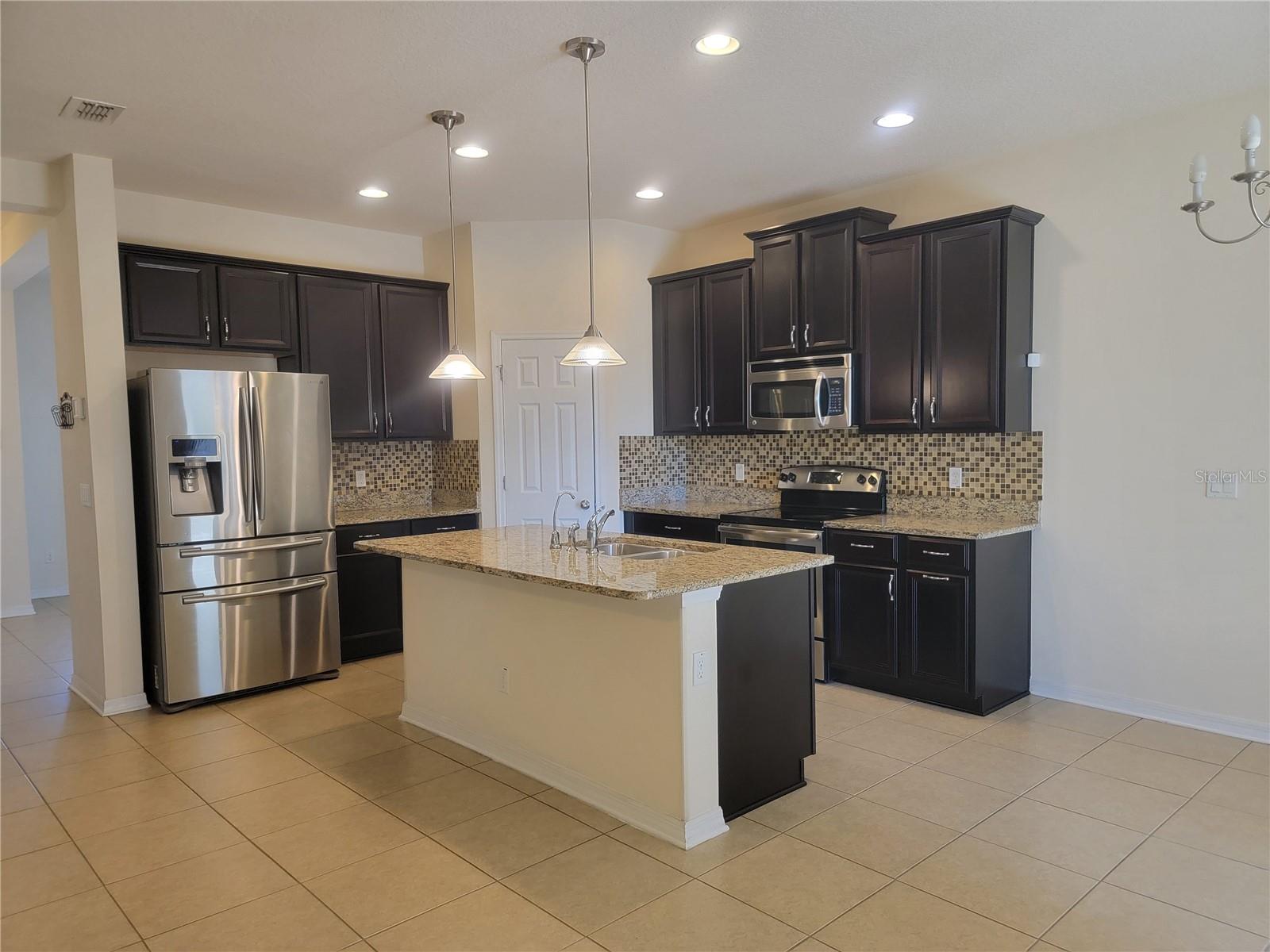 Image 56 of 83 For 2527 Tanner Terrace