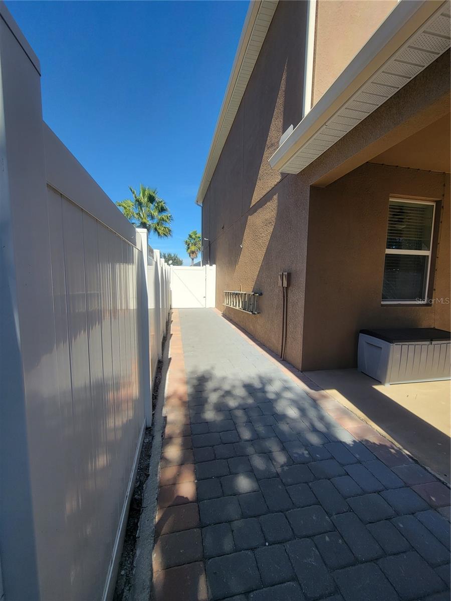 Image 79 of 83 For 2527 Tanner Terrace