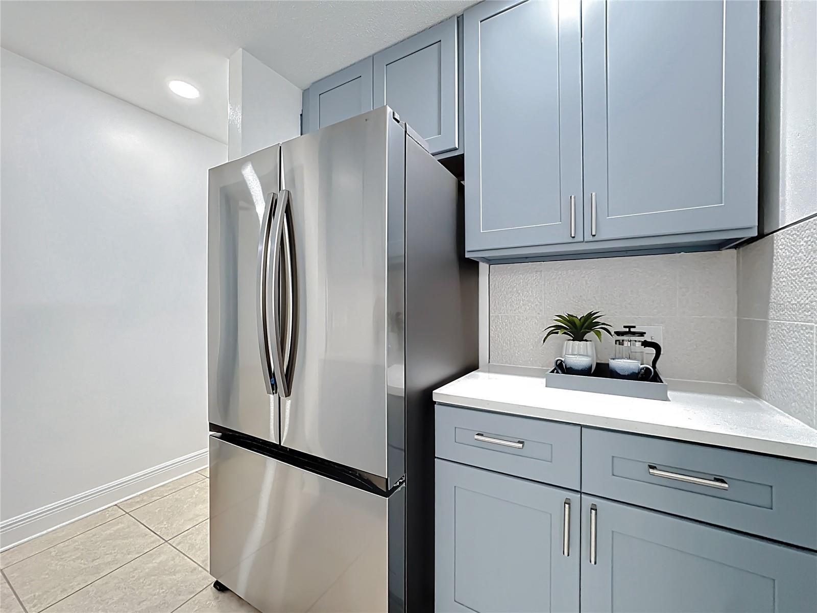 Image 12 of 79 For 506 Oakland Ter