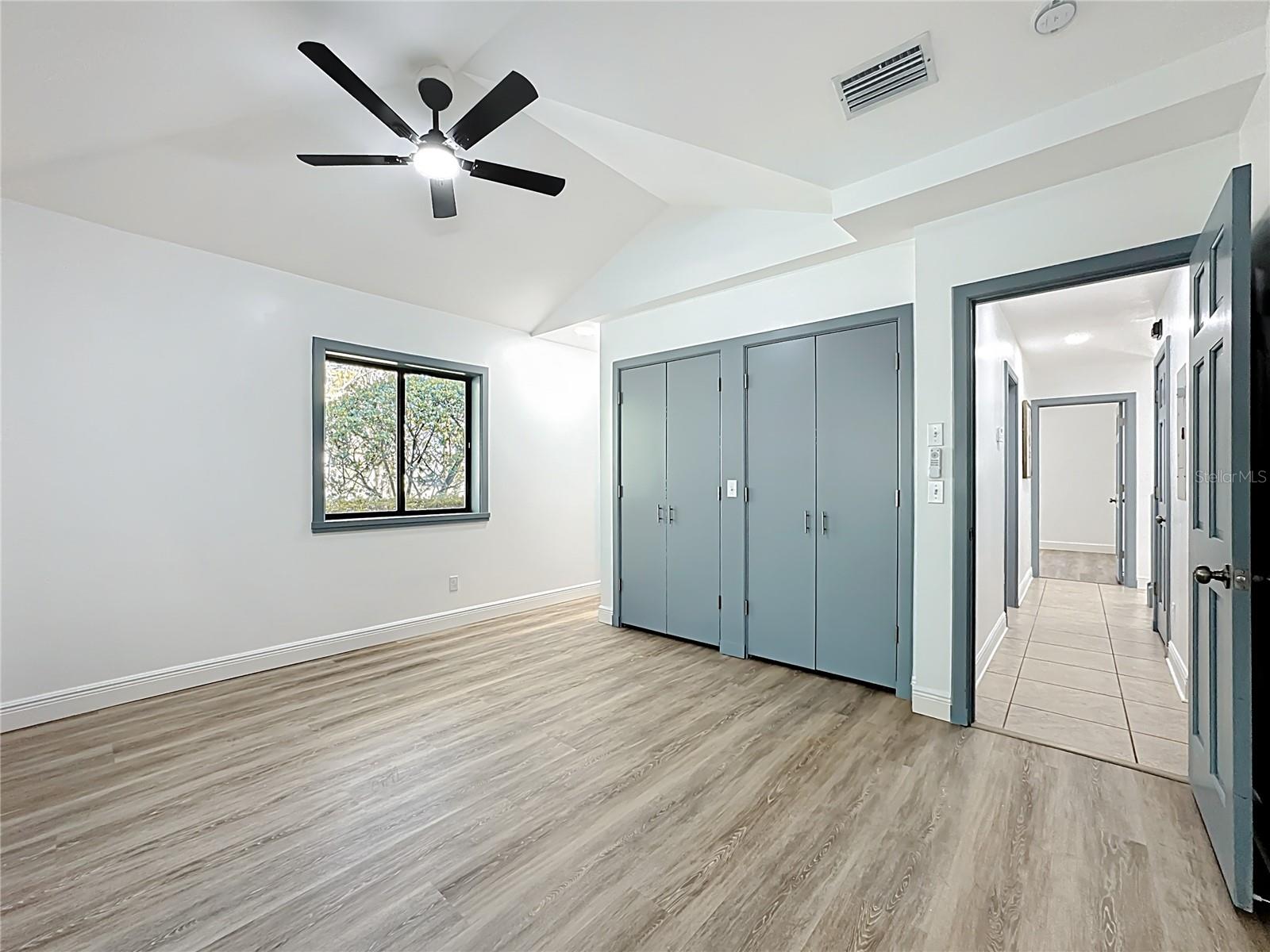 Image 30 of 79 For 506 Oakland Ter