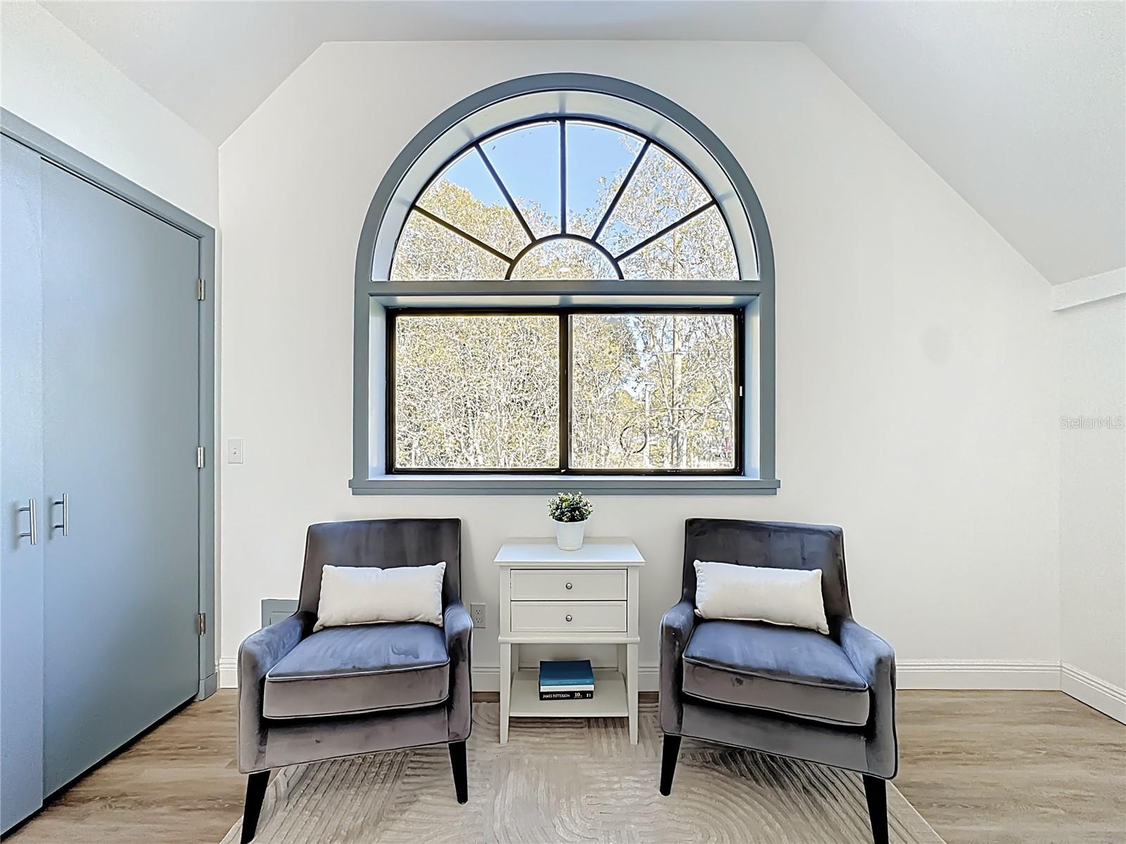 Image 39 of 79 For 506 Oakland Ter