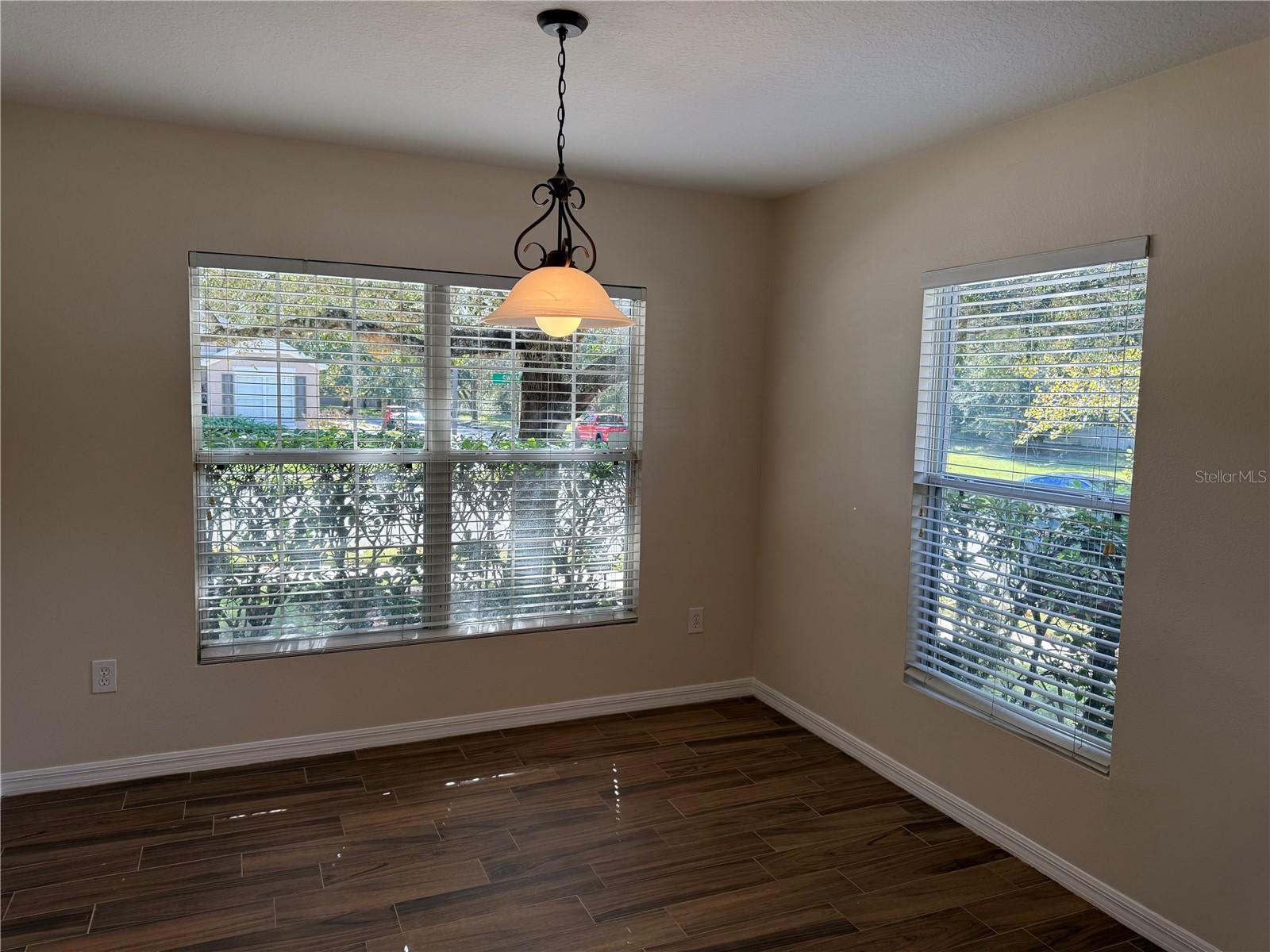 Image 8 of 33 For 517 Swan Range Road