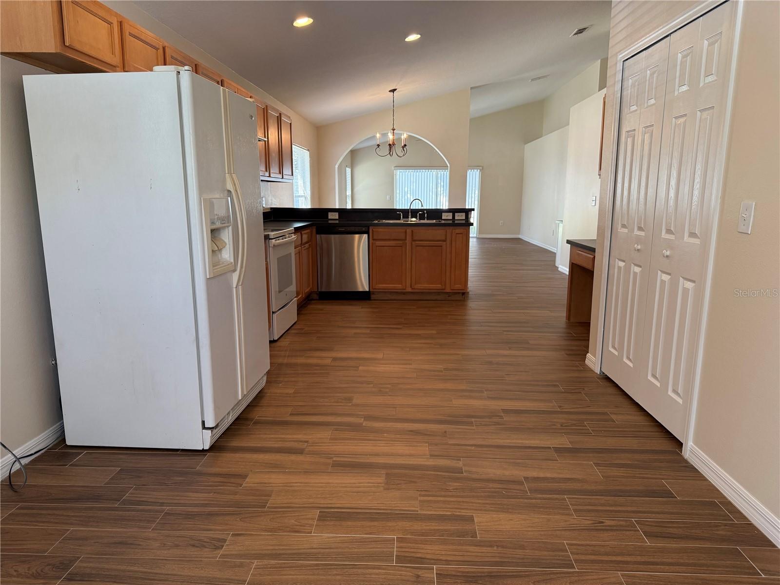 Image 9 of 33 For 517 Swan Range Road